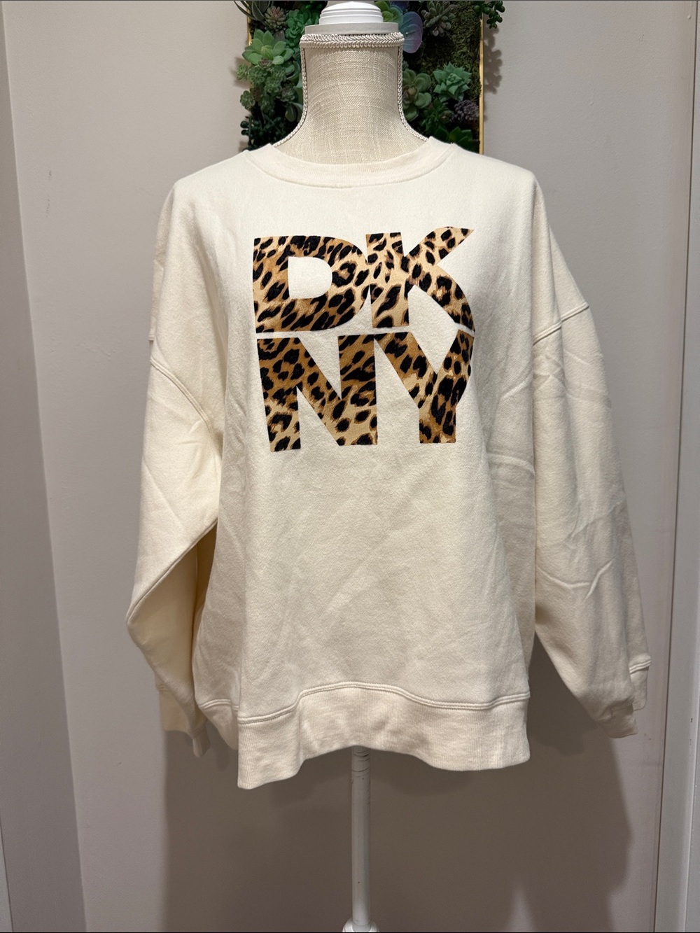 NWT DKNY s Stacked Flock Logo Crew Neck Top - Picture 4 of 8